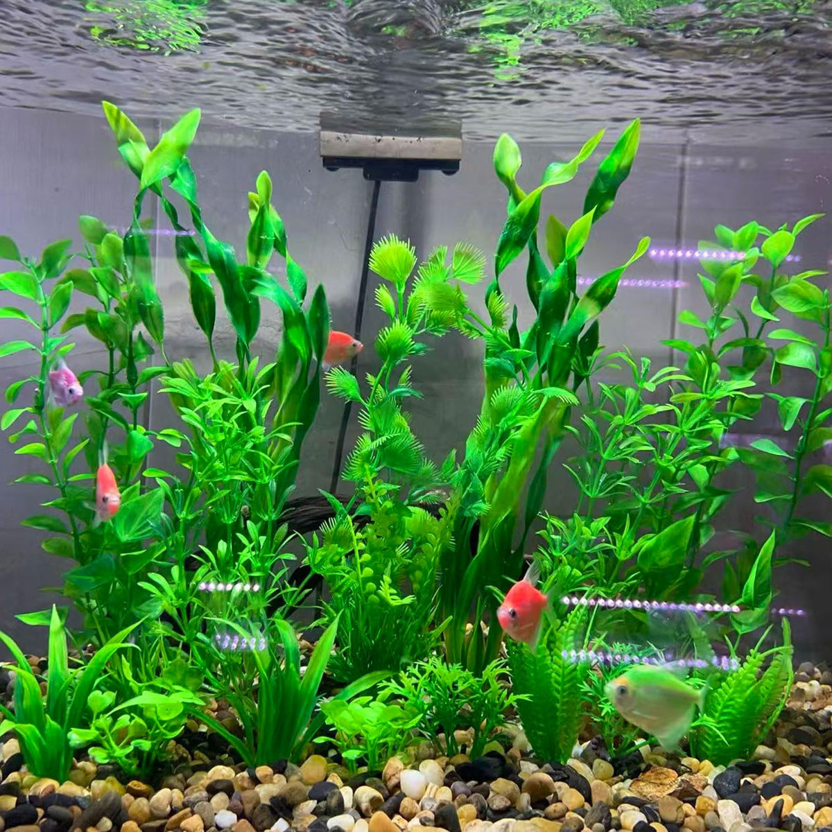 Artificial Aquarium Plants Set, Plastic Fish Tank Decorations (18pcs-Green) P4358